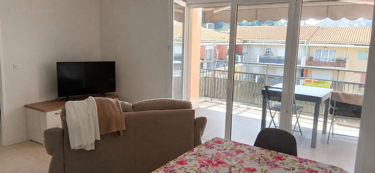 Appartement à SAINT-MARTIN-DU-VAR