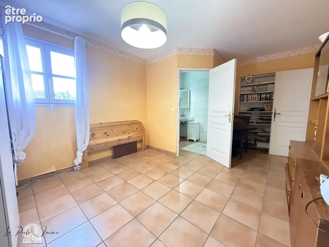 Villa 4 faces T6 de 175m2 avec jardin et garage - photo 15