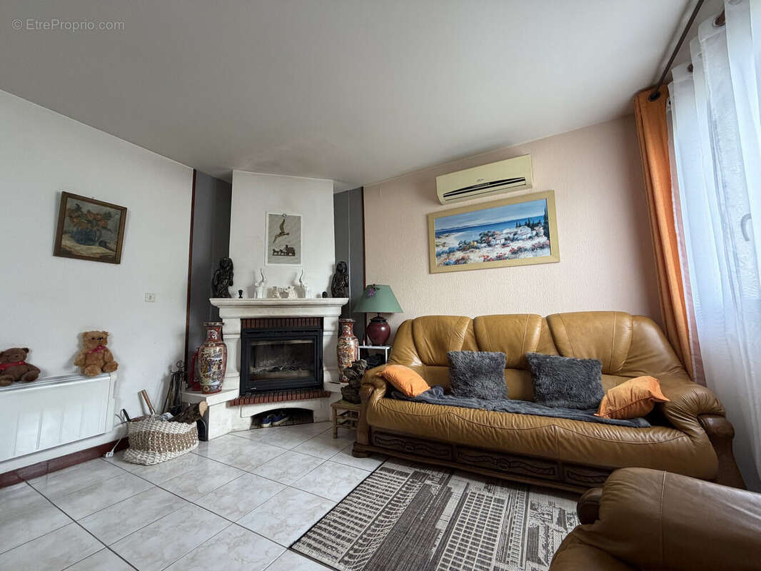 Salon. Laurent BERGER mandataire immobilier