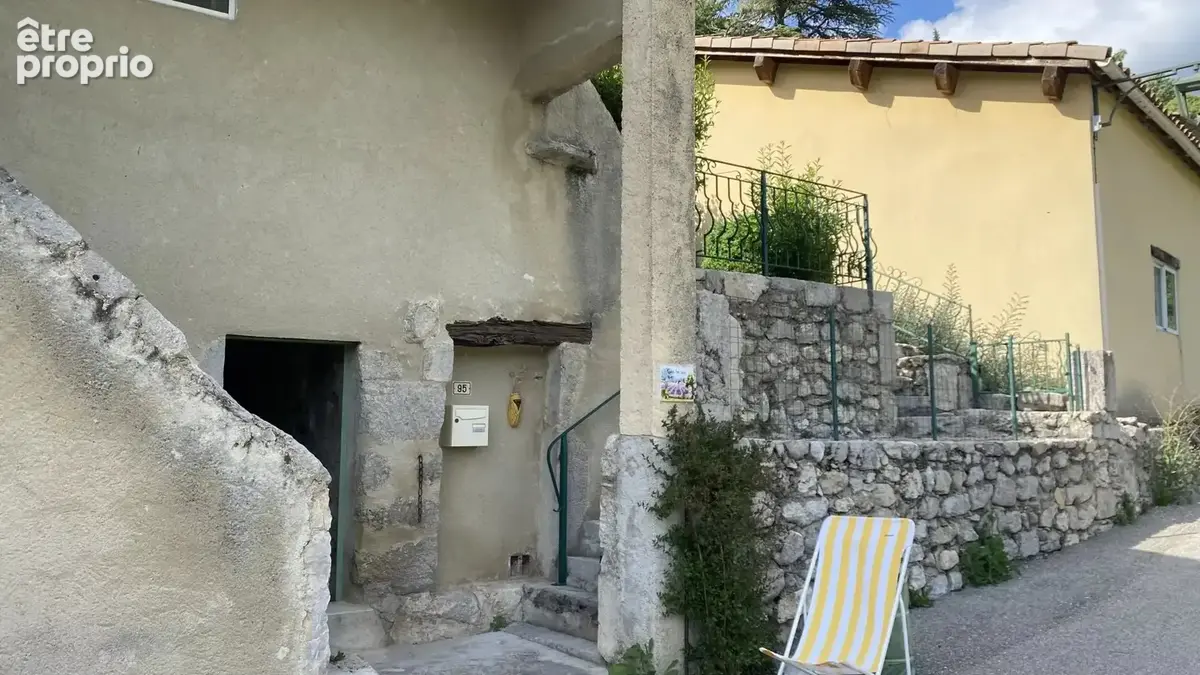 Coup de cœur pour cette maison en pierre entre Drôme des montagnes et Provence - photo 2