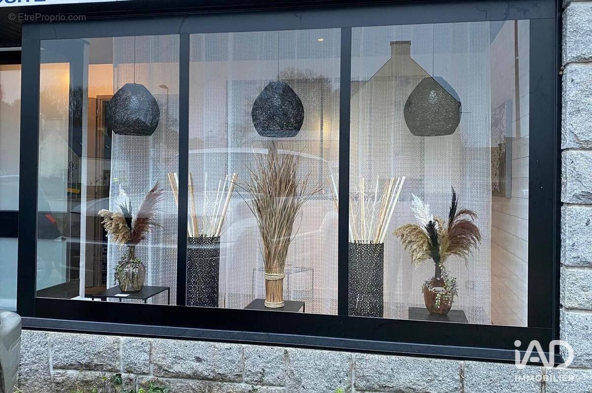 Photo 1 - Commerce à BRECH