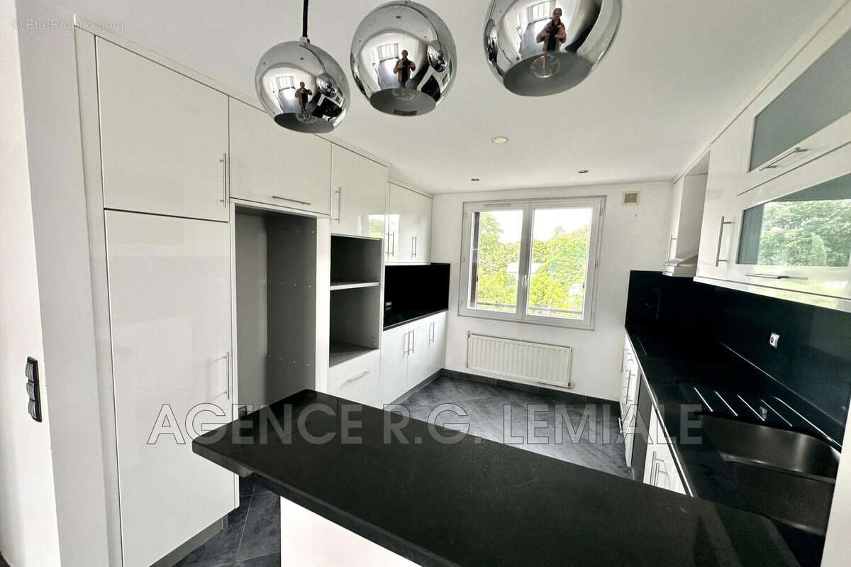Appartement à MAISONS-LAFFITTE