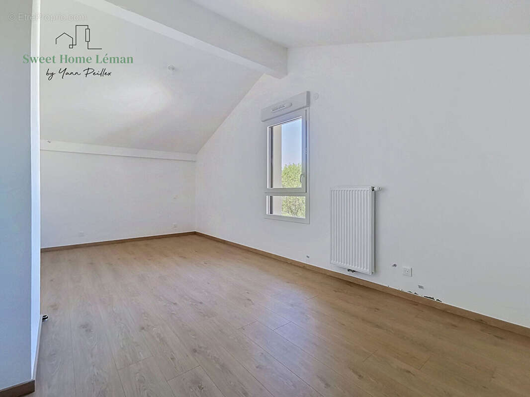 Appartement à BRENTHONNE