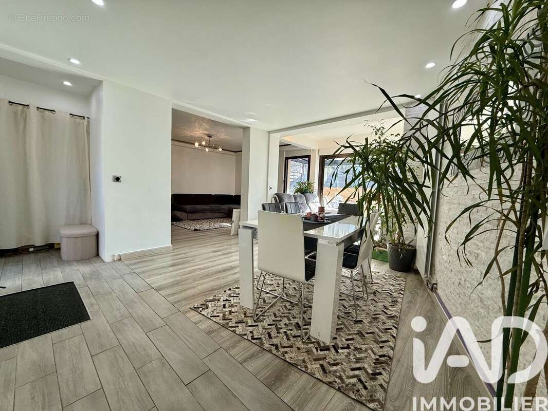 Photo 2 - Maison à EPINAY-SOUS-SENART