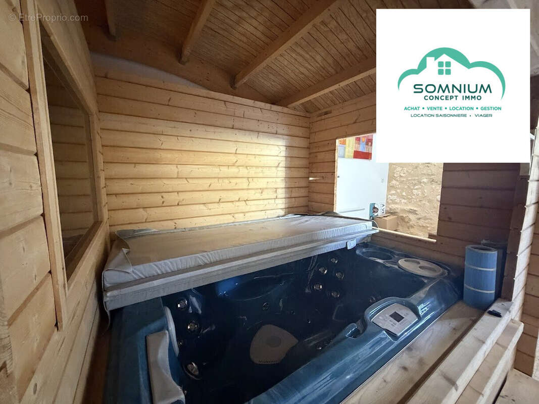 Maison 227 m² à Puycasquier  - photo 8