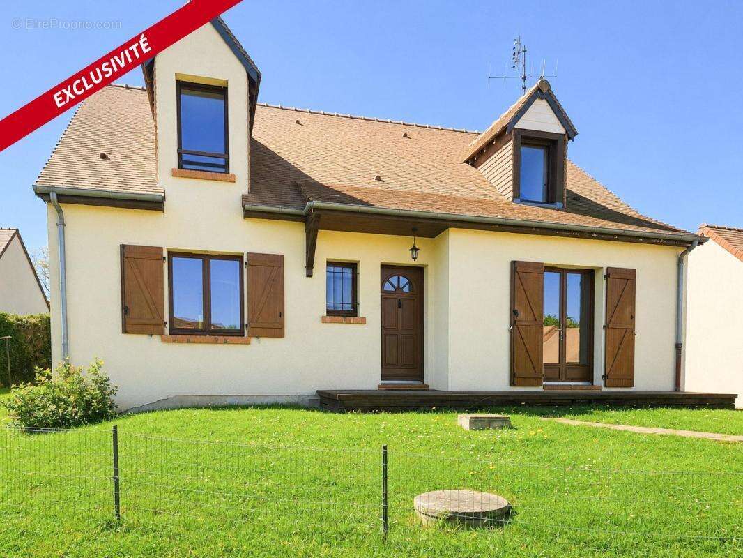 Maison à LA CHAPELLE-SAINT-AUBIN