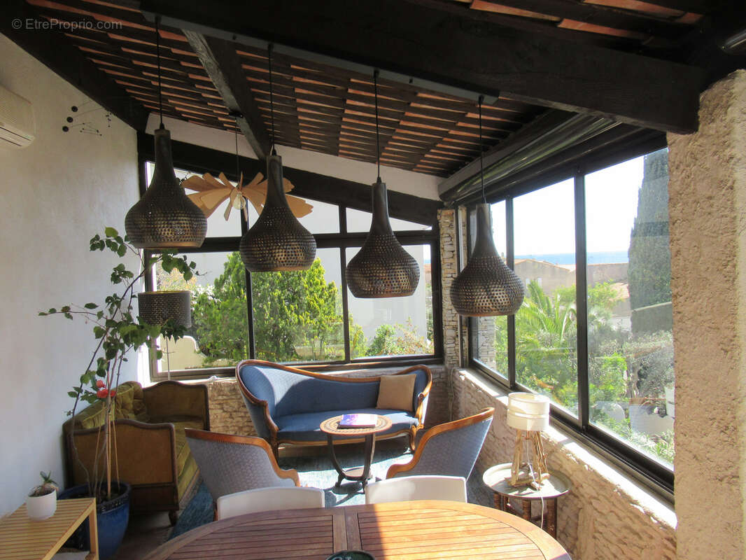 Maison à SAUSSET-LES-PINS