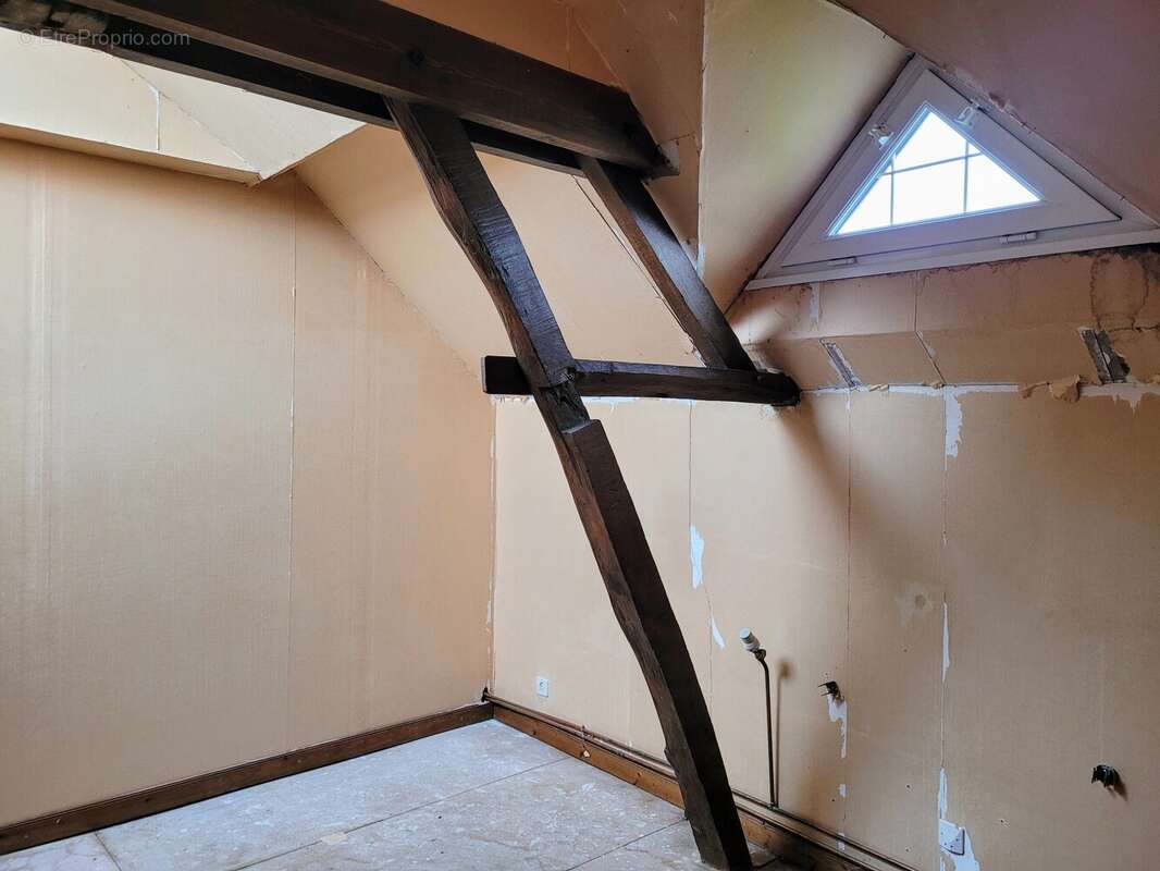 n°11 - Maison à NEUVILLE-COPPEGUEULE