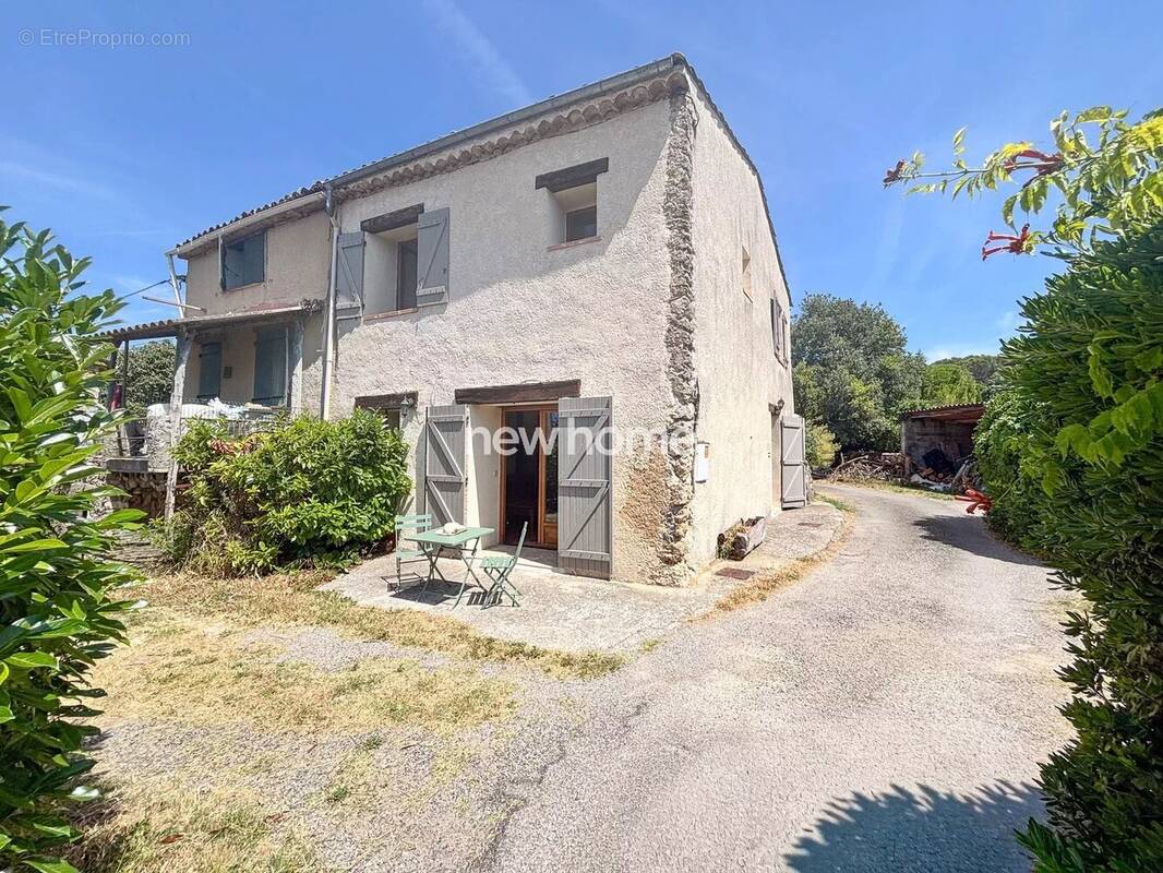 Maison à LORGUES