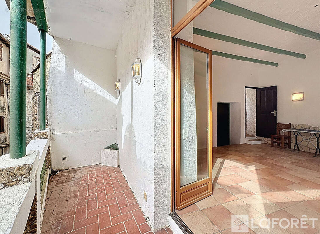 Appartement à ROQUEBRUNE-CAP-MARTIN