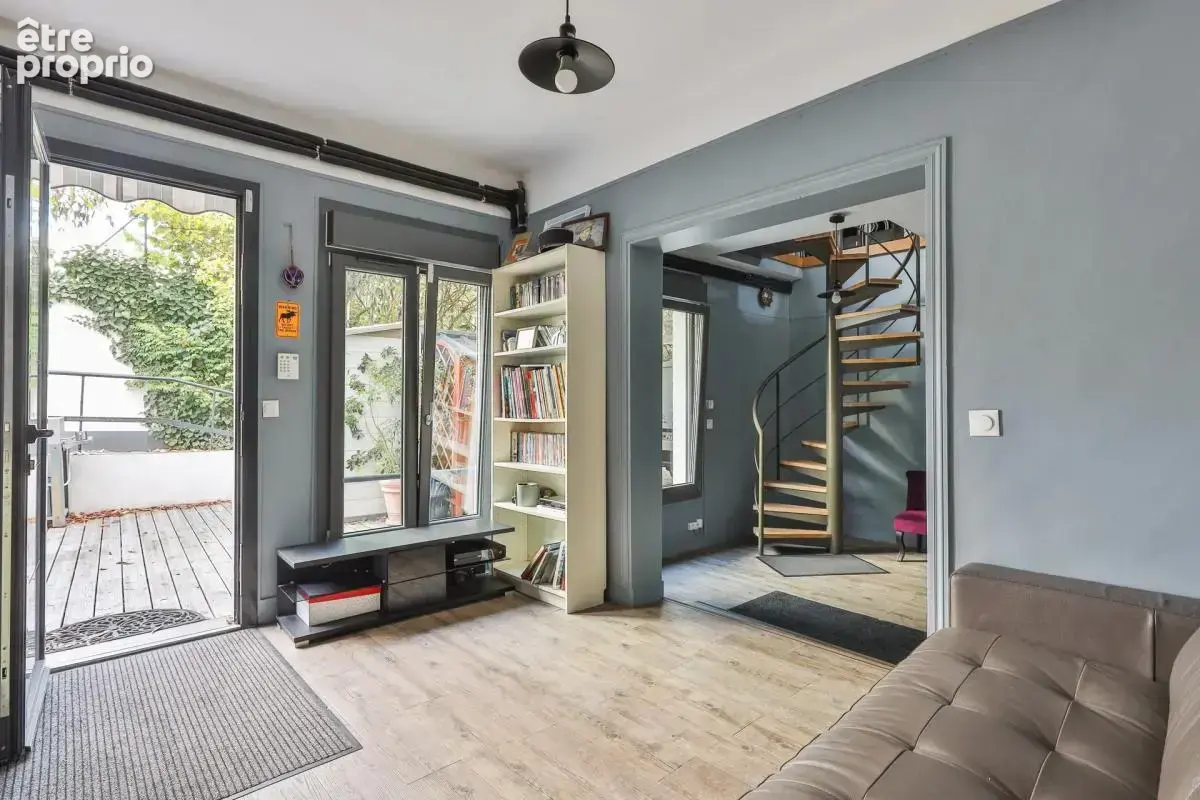 Maison de 6 pièces de 143 m² à Issy-les-Moulineaux - photo 8