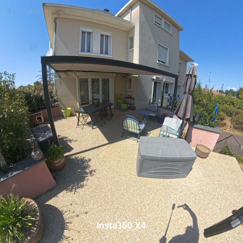 Maison 248 m² à Saint-Varent  - photo 9