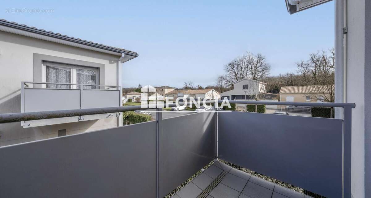 Appartement à YVRAC