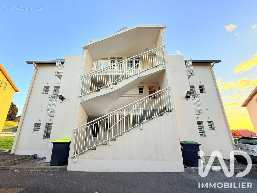 Appartement 27 m² à Le Tampon  - photo 2