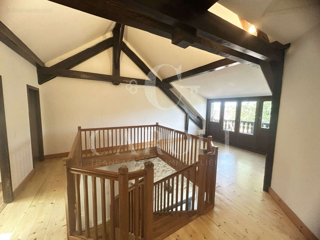 Maison à VILLY-LE-PELLOUX