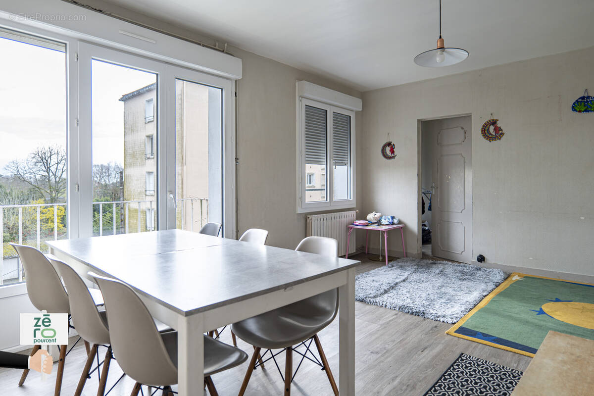 Appartement à FONTENAY-LE-COMTE