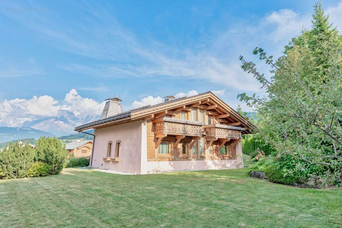 Maison à COMBLOUX