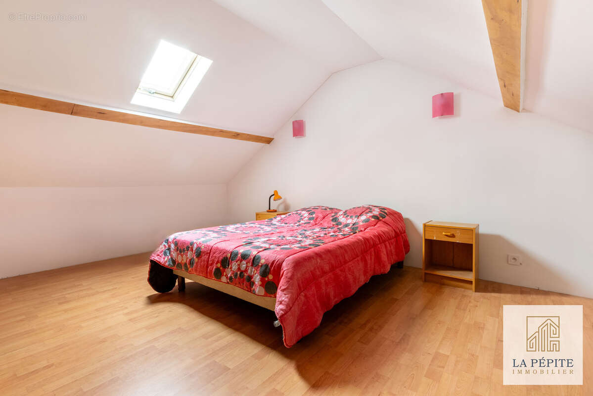 Maison à AULNOYE-AYMERIES