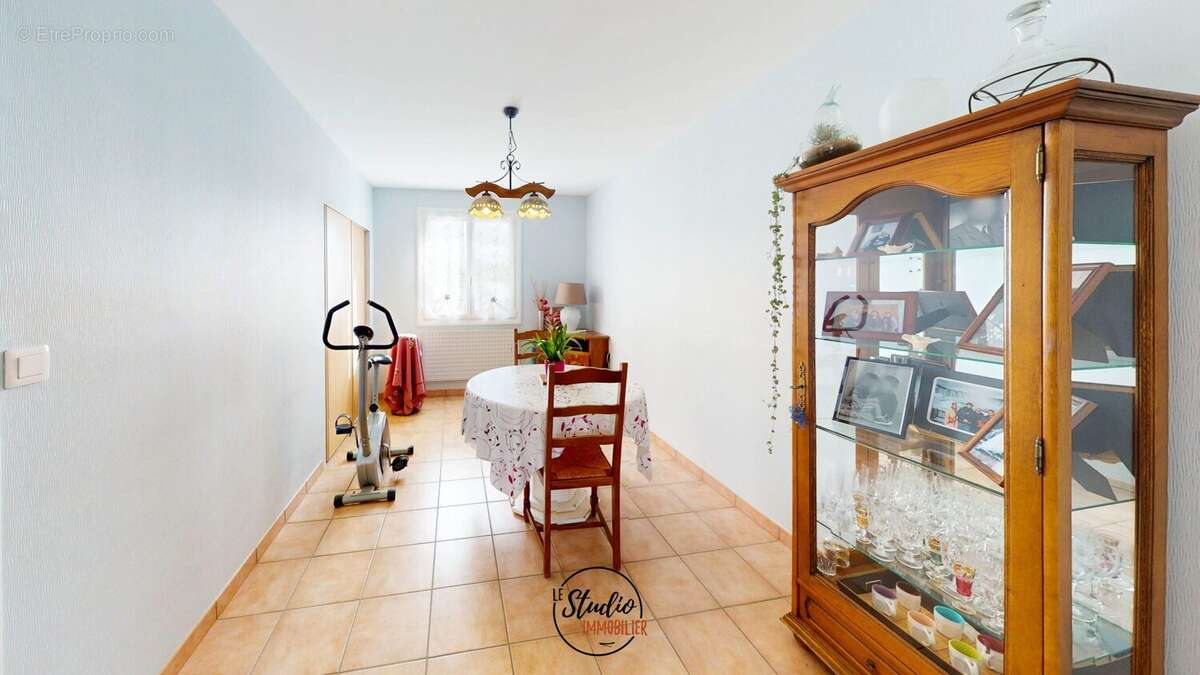 Maison à SAINT-COLOMBAN