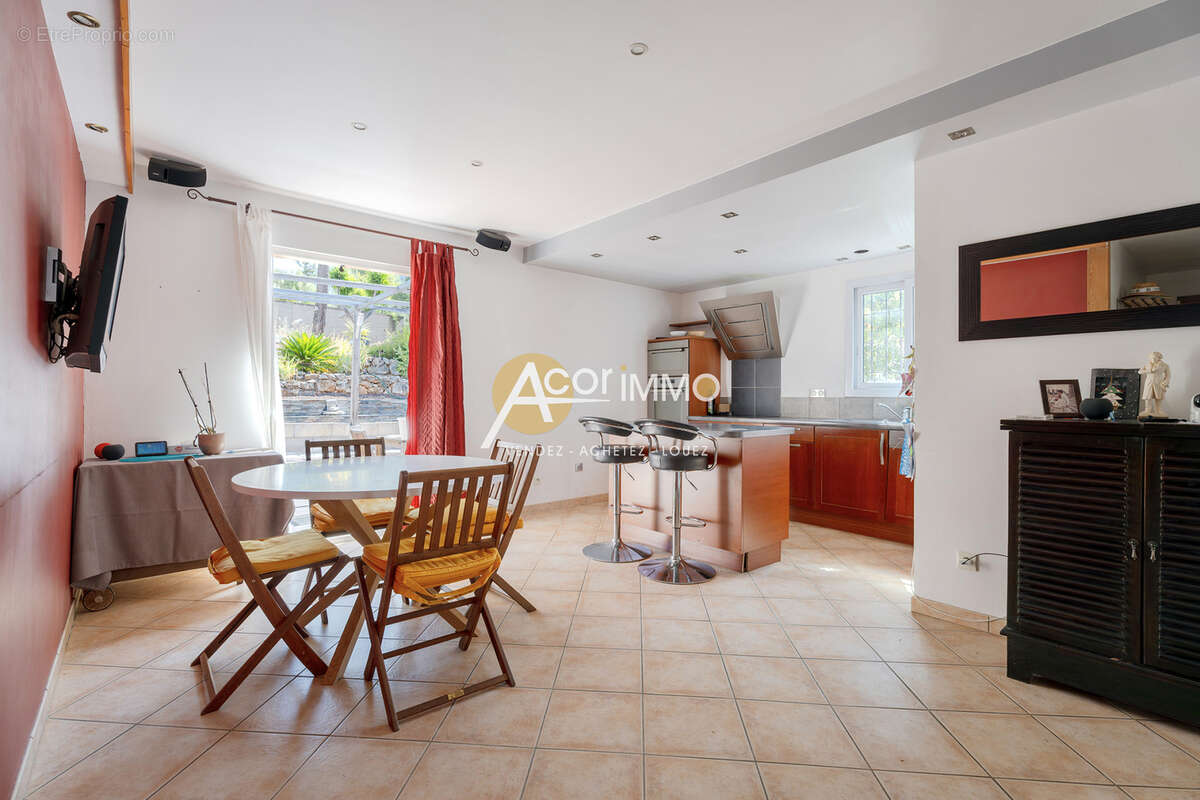 Les 4 chemins des Routes - VILLA T4 sur terrain de 772m2 - photo 8