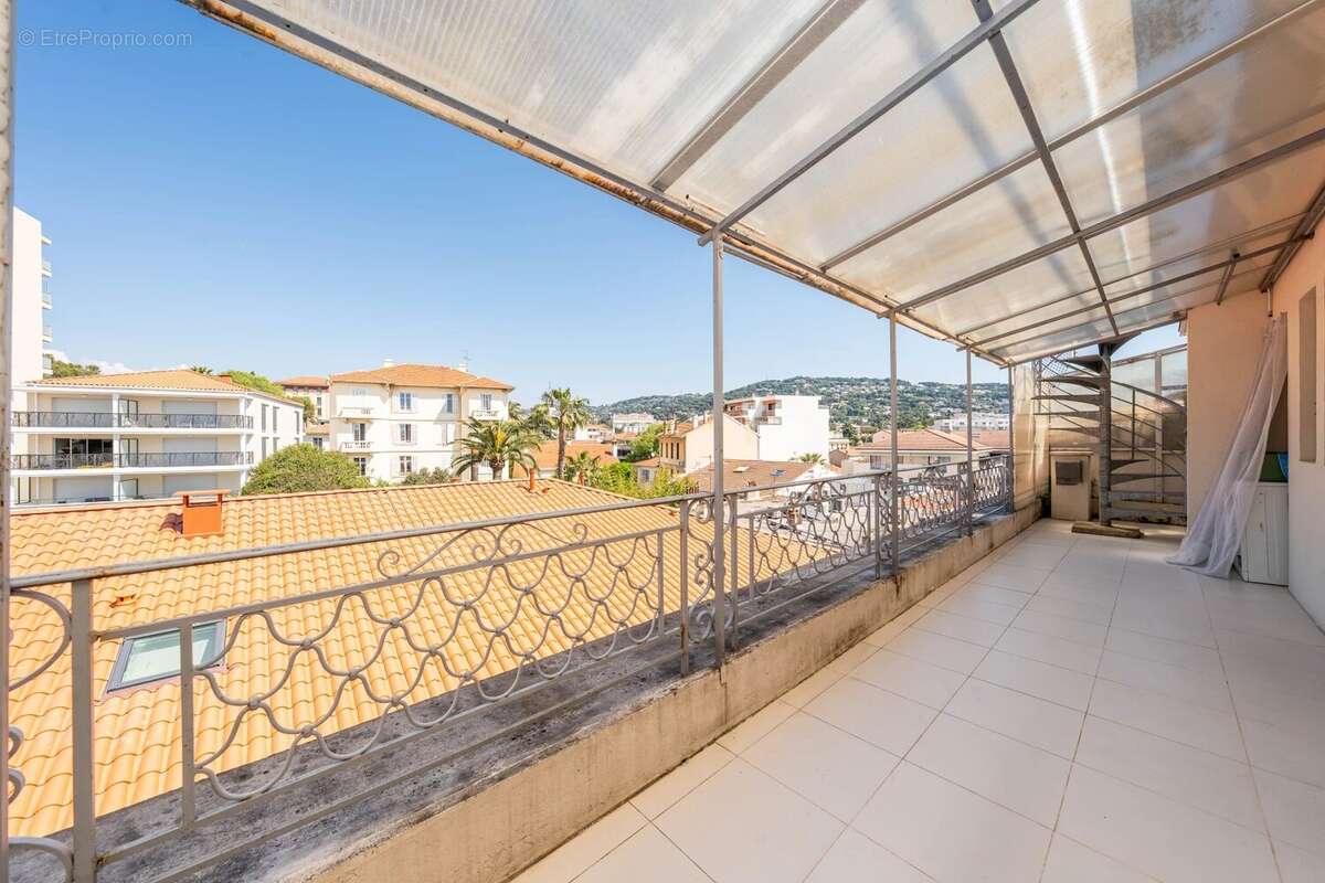 Appartement à CANNES