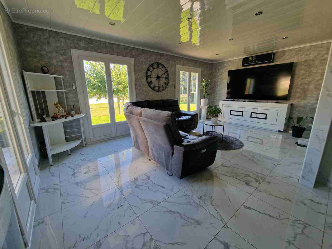 Maison à LA LANDE-DE-FRONSAC