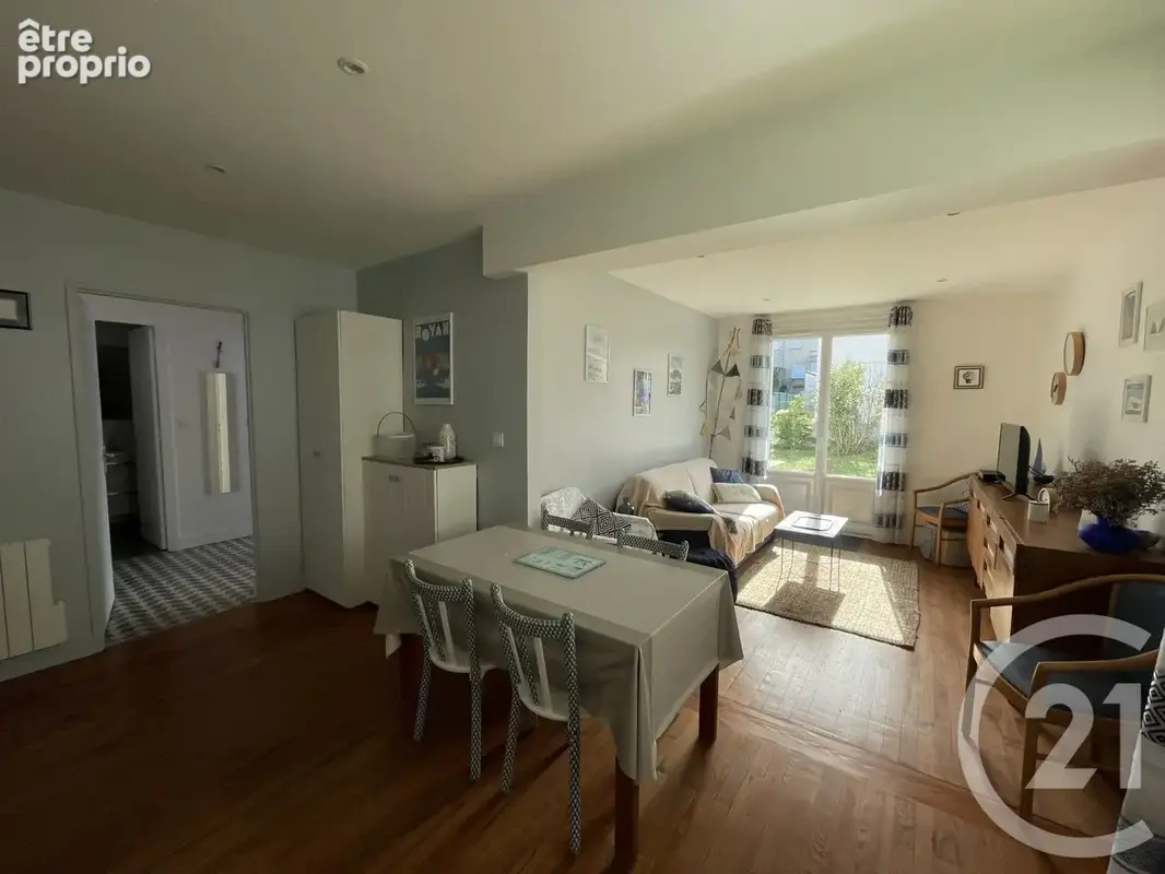 Appartement 3 pièces 57 m² à vendre à Royan (17200) - photo 3
