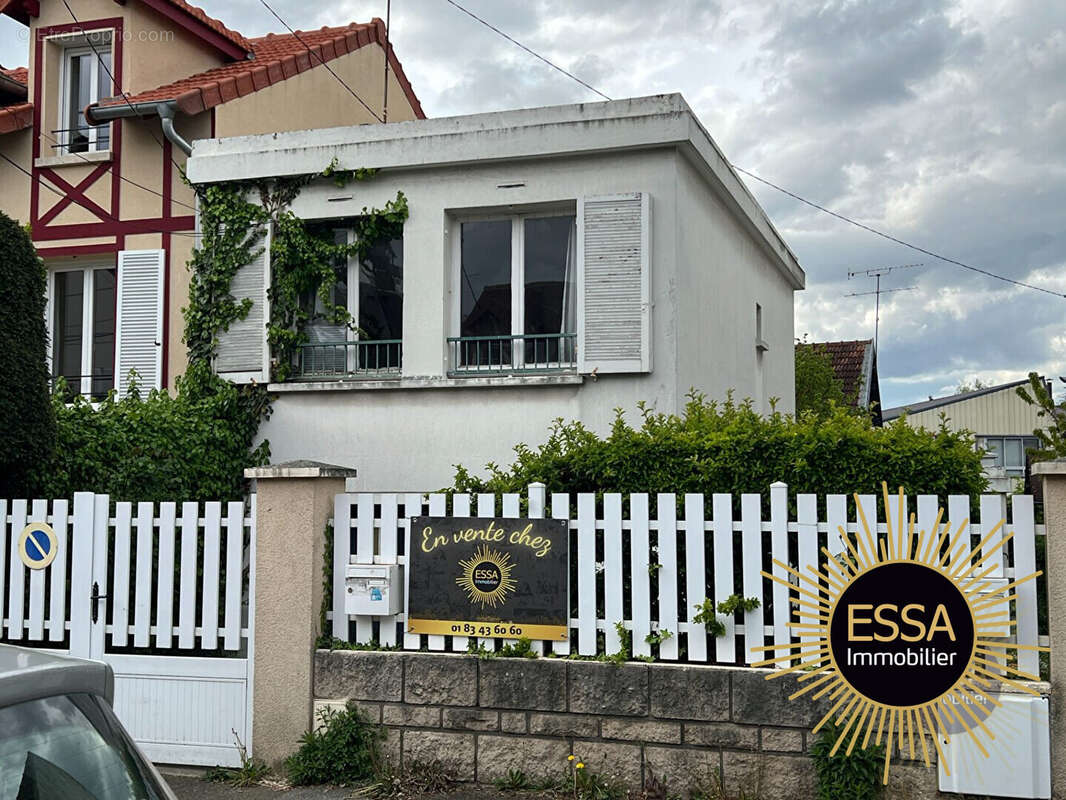 Maison 115 m² à Rocquencourt  - photo 2
