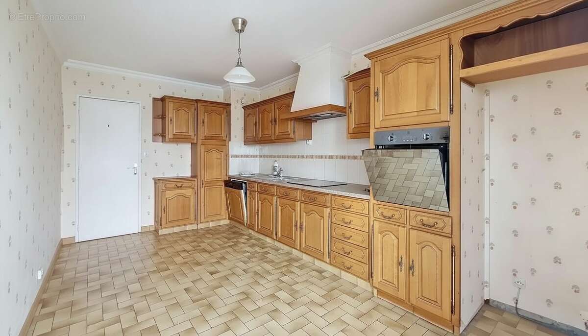 Appartement à LA CHAUSSEE-SAINT-VICTOR