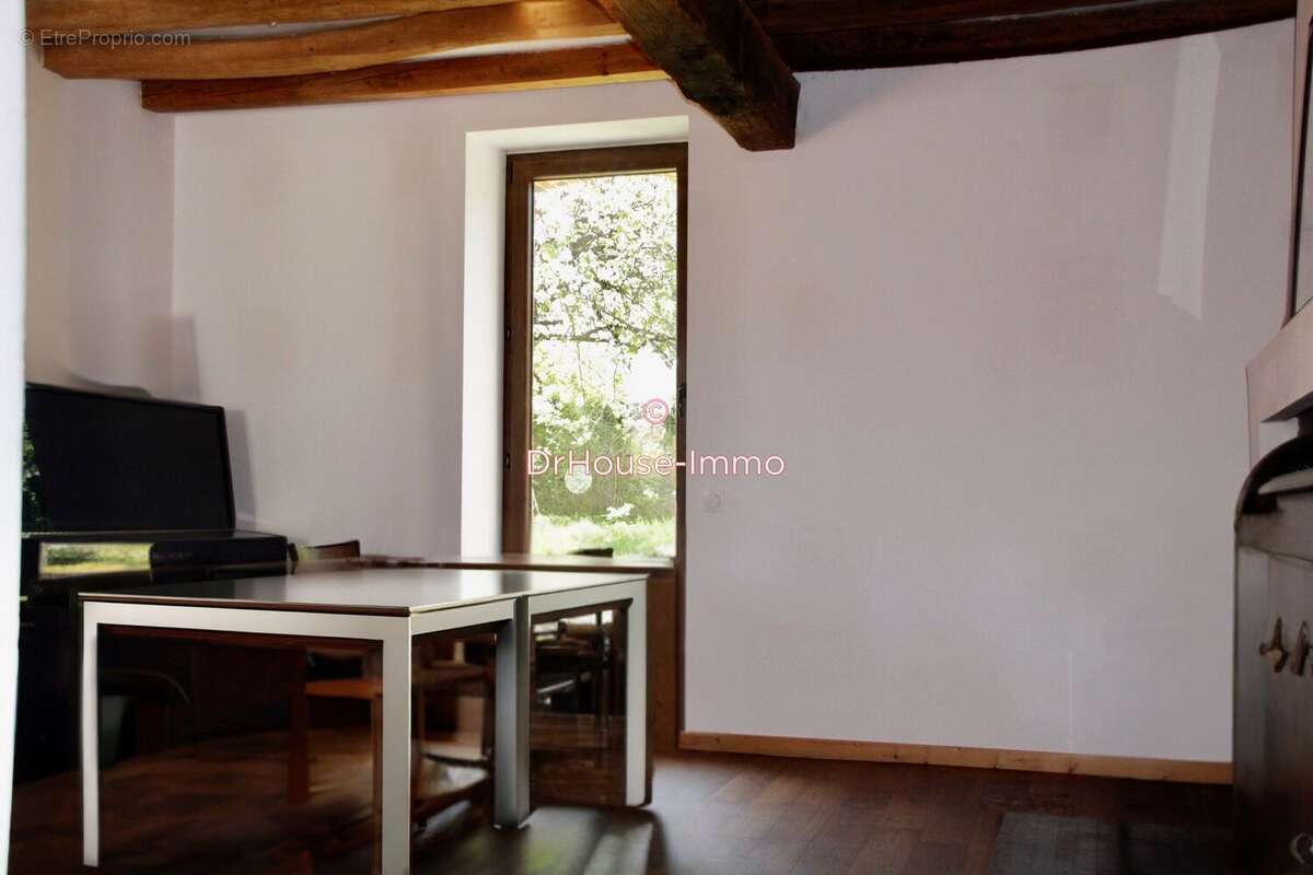 Maison à TREILLES-EN-GATINAIS