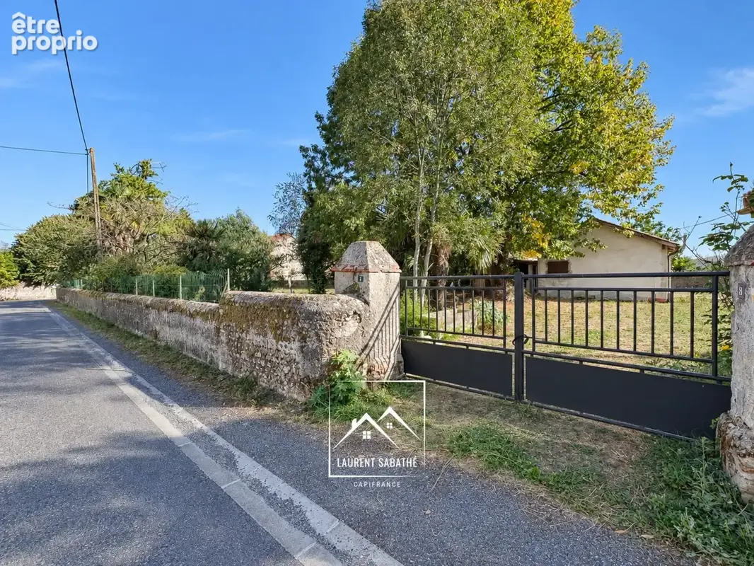 LARREULE (65) – À VENDRE – Maison ancienne rénovée de 192 m² – 4 chambres, dépendances et terrain piscinable de 2 180 m² - photo 22