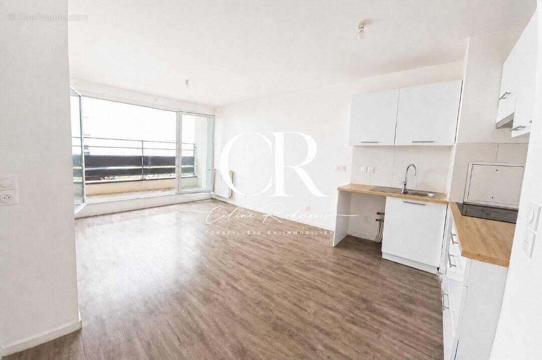 Appartement à AUBERVILLIERS