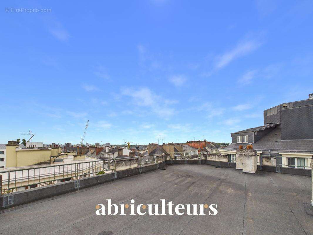 Splendide appartement familial d'environ 200m² dans un immeuble ancien en vente à Nantes (44000) - photo 10