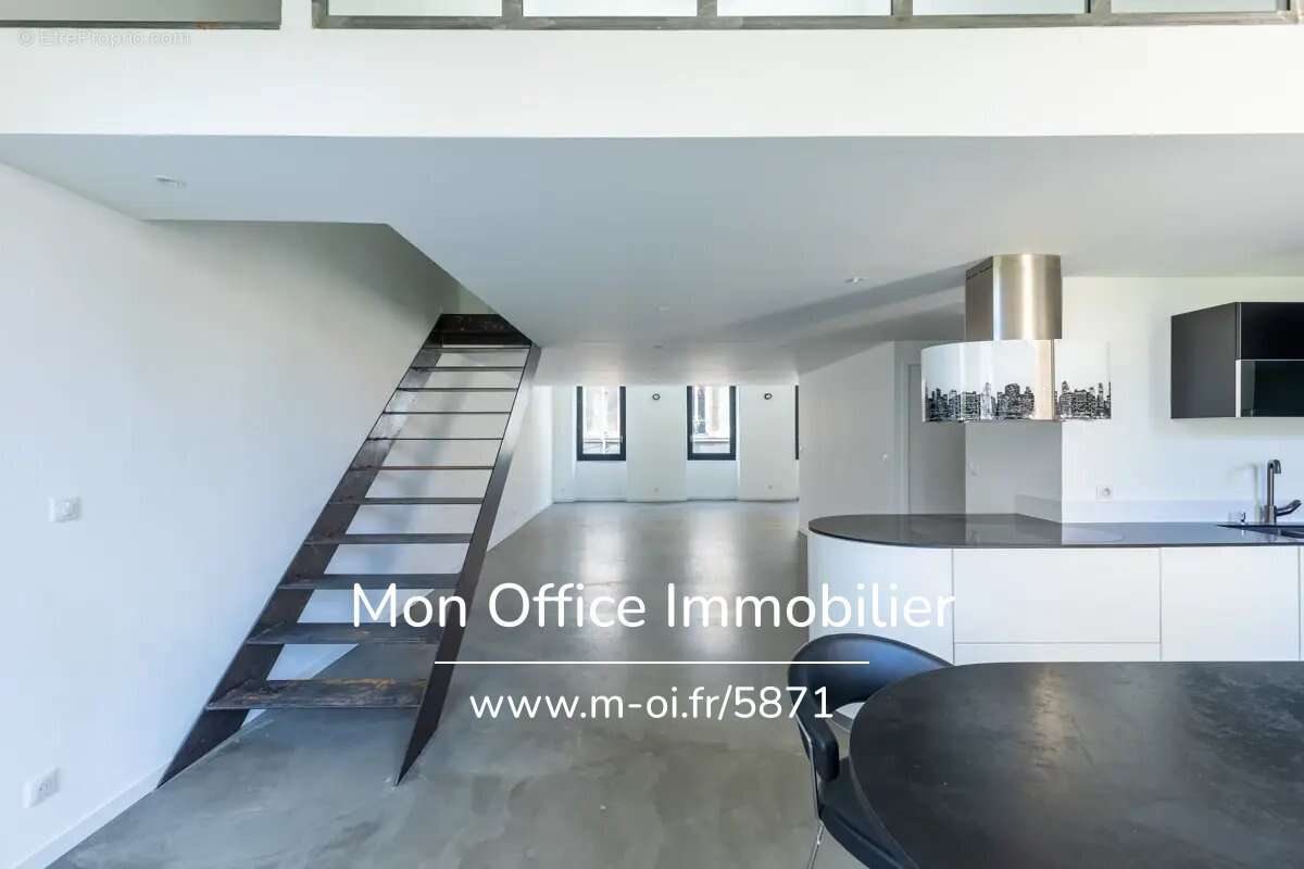 Appartement à MARSEILLE-5E