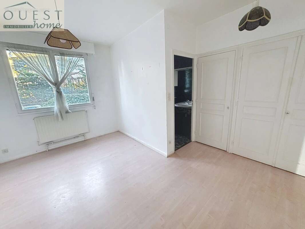 Appartement à CHARBONNIERES-LES-BAINS