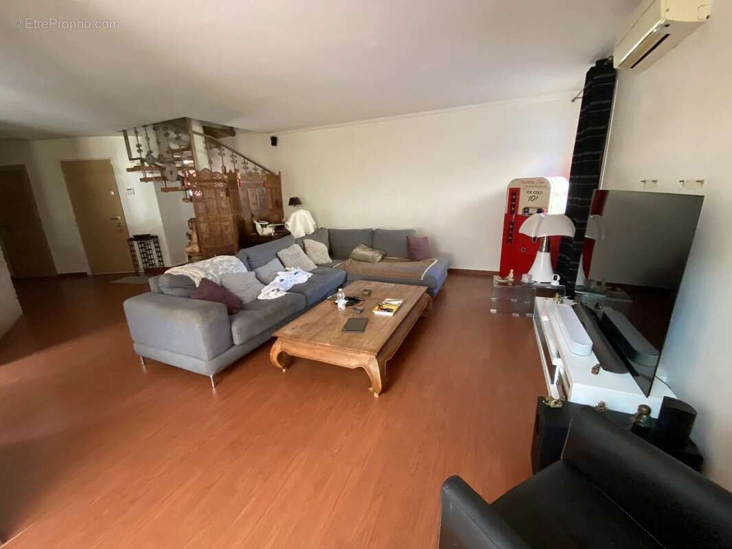 Maison à AURIBEAU-SUR-SIAGNE