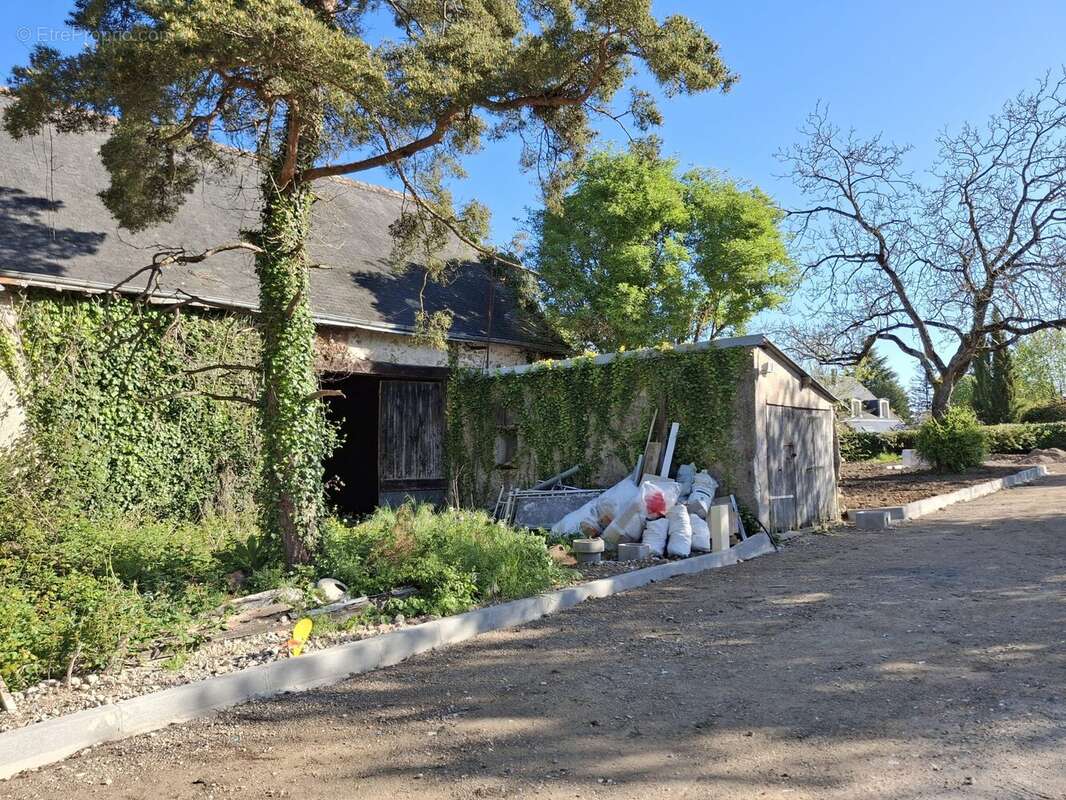 Maison à SAINT-CYR-SUR-LOIRE
