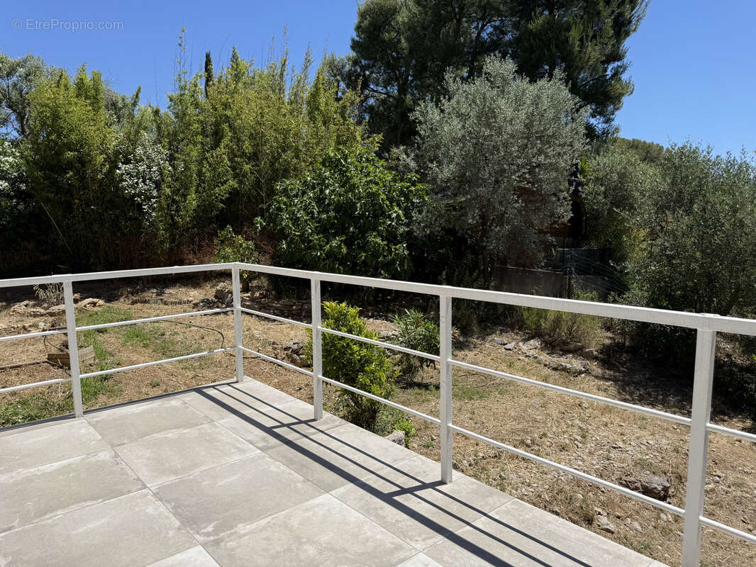 Maison à LA CADIERE-D'AZUR