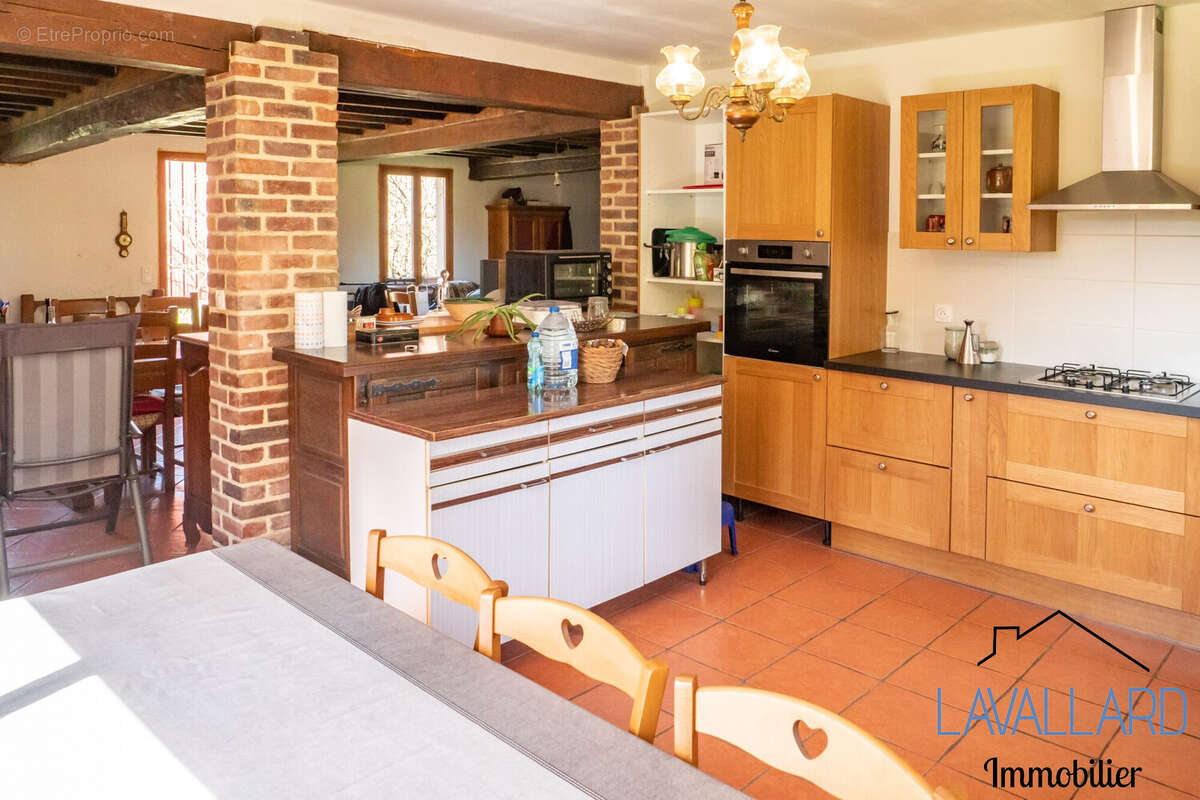 Maison à BEAUFORT-EN-SANTERRE