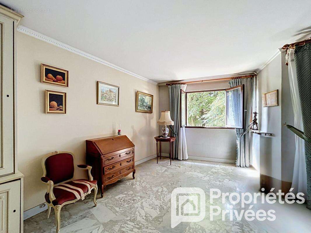 Appartement à CHATENAY-MALABRY