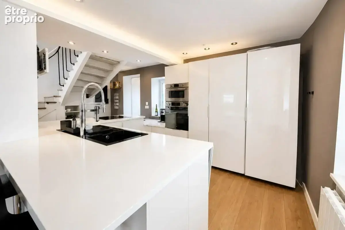 Maison familiale de 230 m² avec 5 chambres, grenier amménagé - photo 6