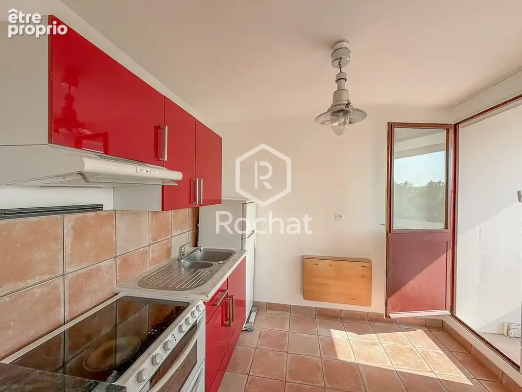 LYON 3   Grand T1 rénové de 40,64 m2 avec balcon, garage fermé et cave inclus - photo 5