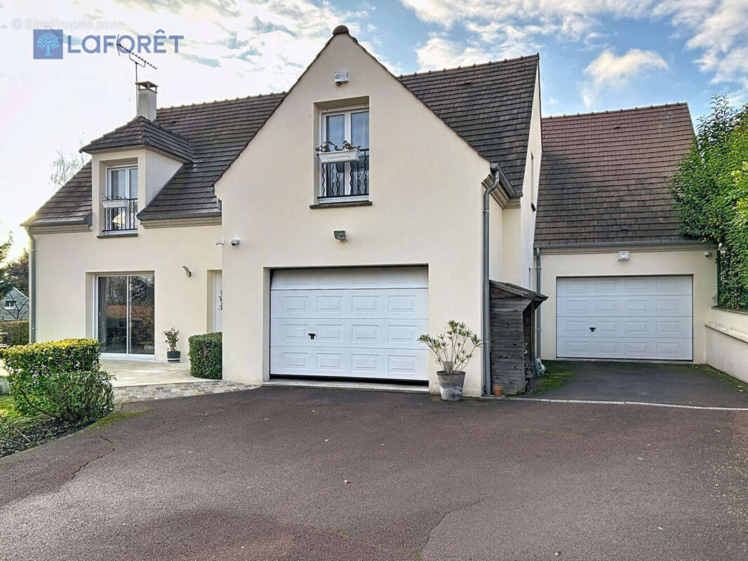 Maison à COUILLY-PONT-AUX-DAMES