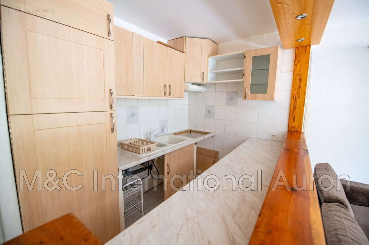Appartement 51 m² à Saint-Etienne-De-Tinee  - photo 4