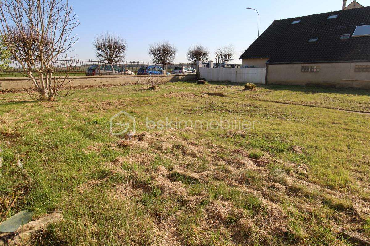 Maison à VARENNES-SUR-SEINE