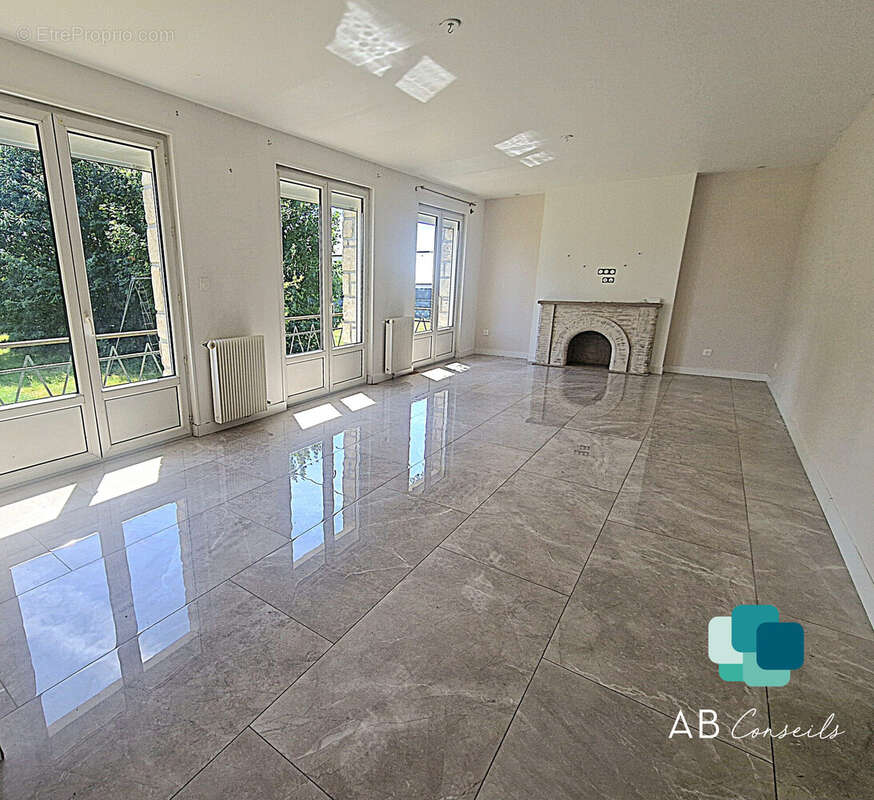 Maison 139 m² à Longuerue  - photo 5