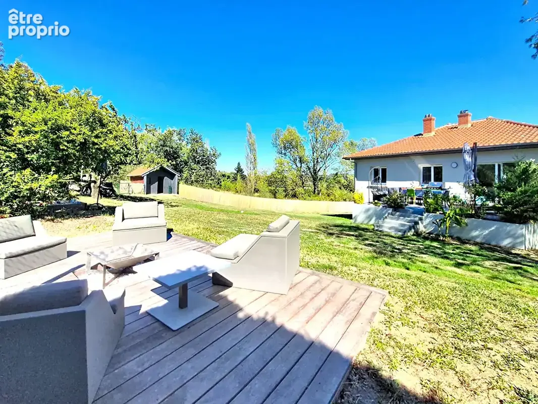 Photo Maison à Montagny au prix de 549 000€