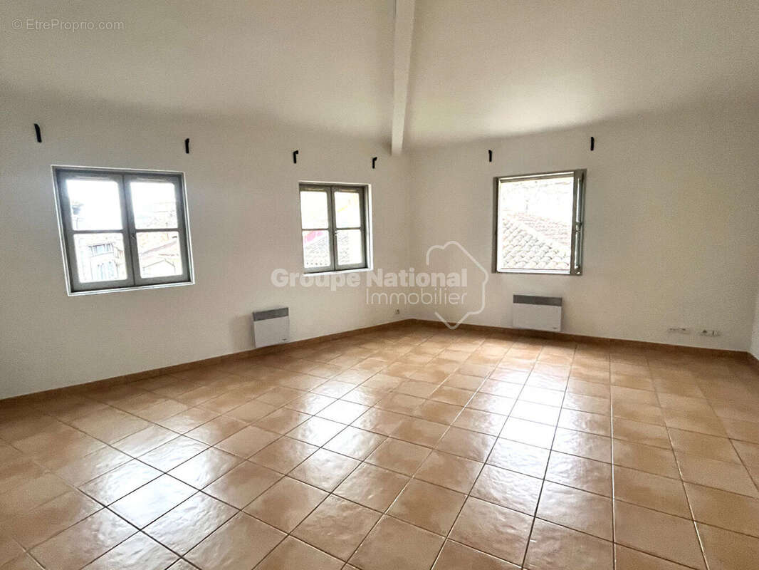 Appartement  Centre ville d'Avignon 2 pièce(s) 67 m2, garage et cave - photo 3