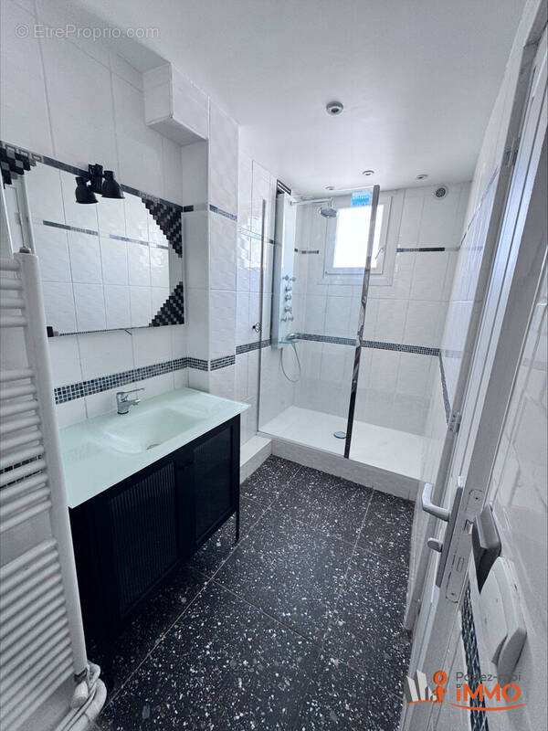 Appartement à LYON-5E