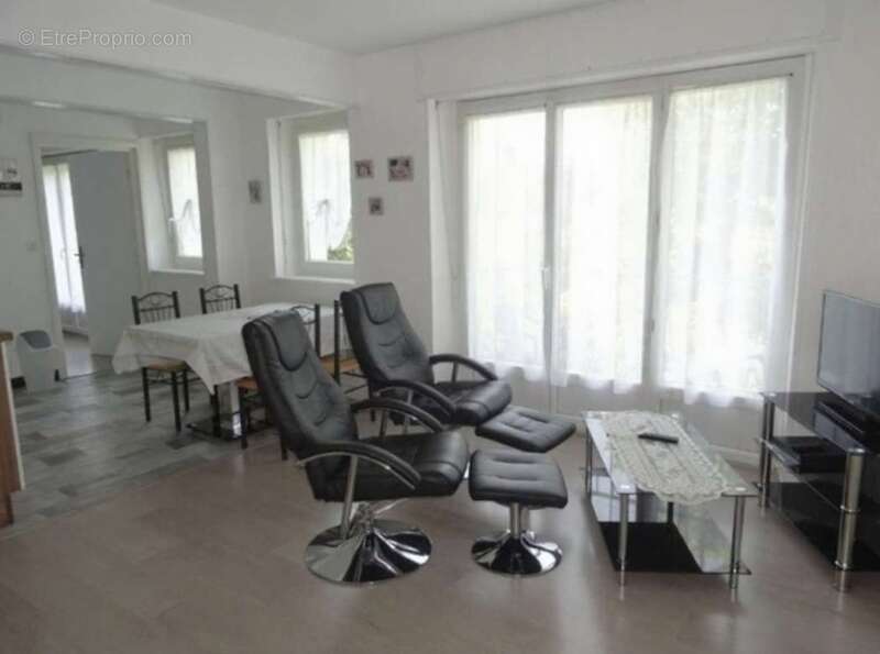 Appartement à BAINS-LES-BAINS